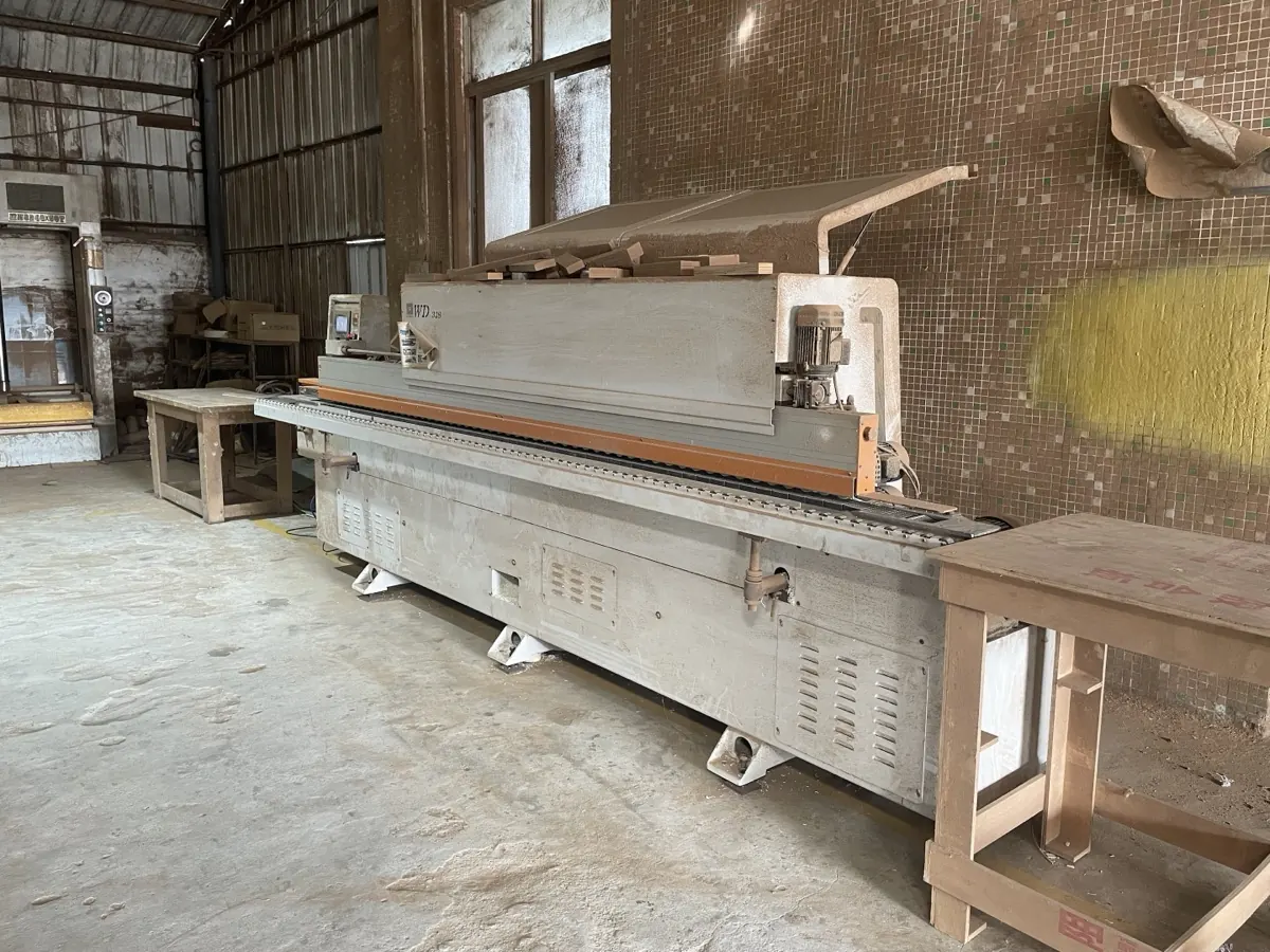 Edge banding machine
