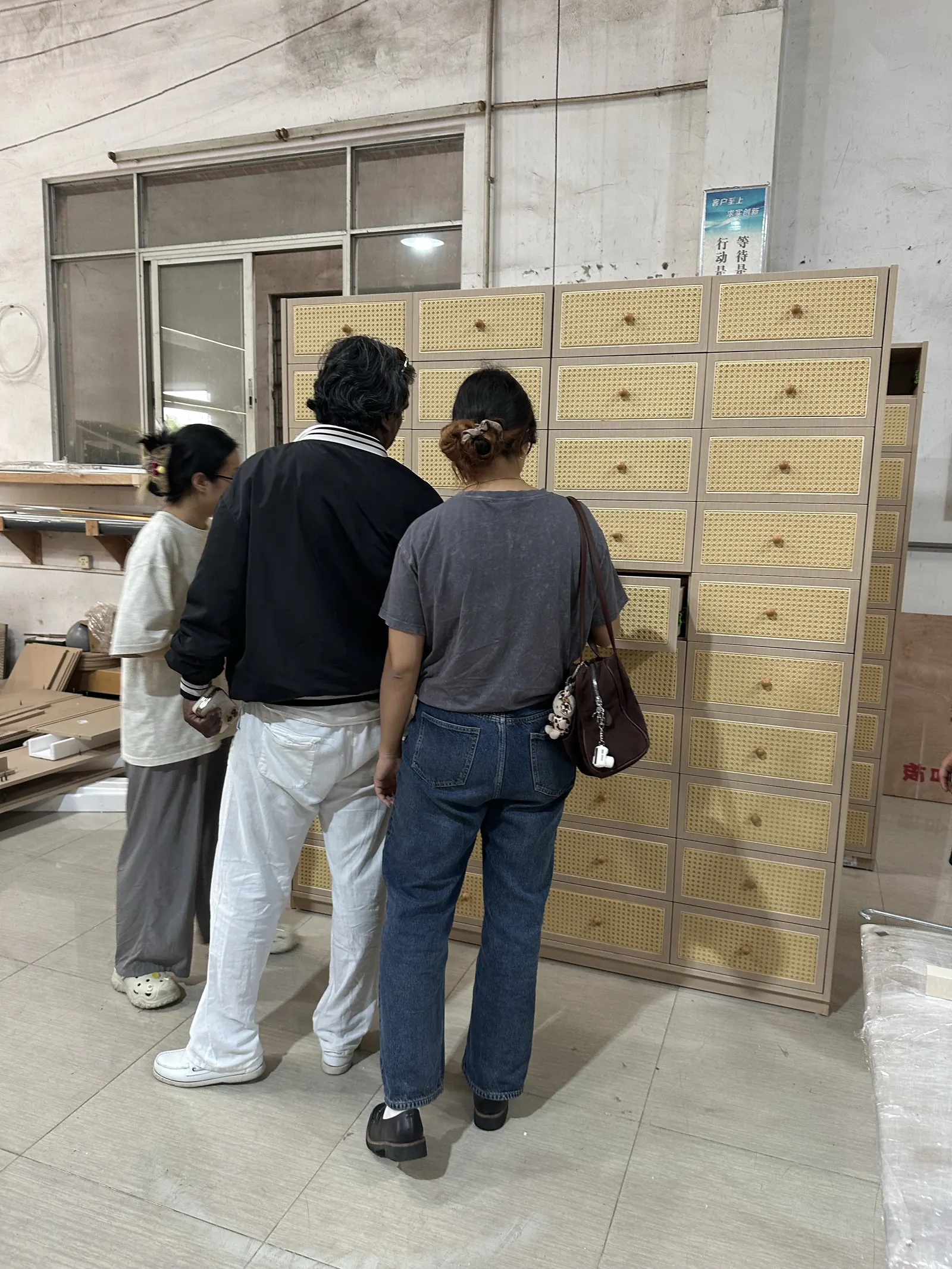 France client checking production